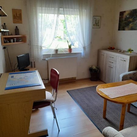 Ferienwohnung Woelbert Altendiez Екстер'єр фото