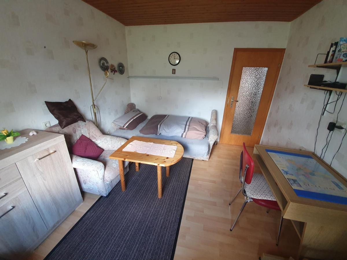 Ferienwohnung Woelbert Altendiez Екстер'єр фото