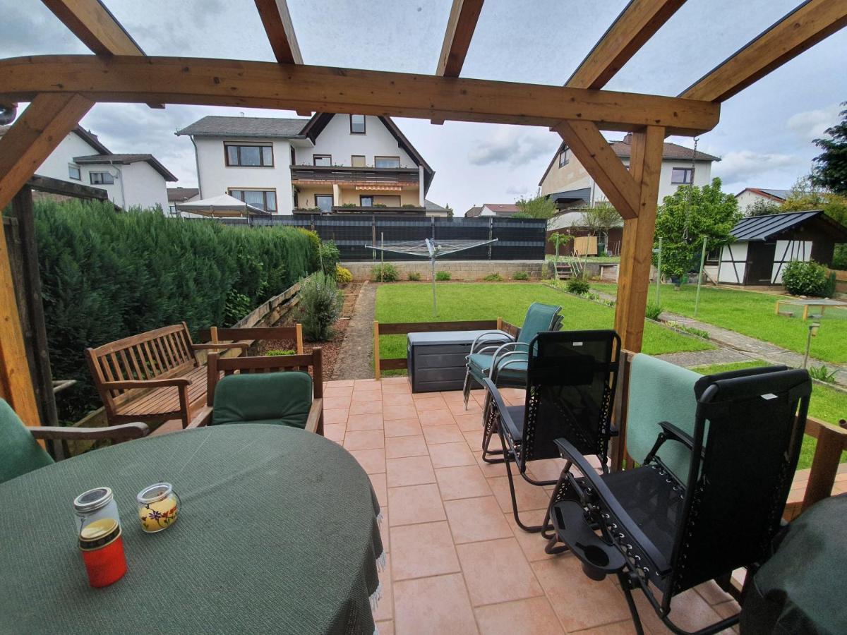 Ferienwohnung Woelbert Altendiez Екстер'єр фото