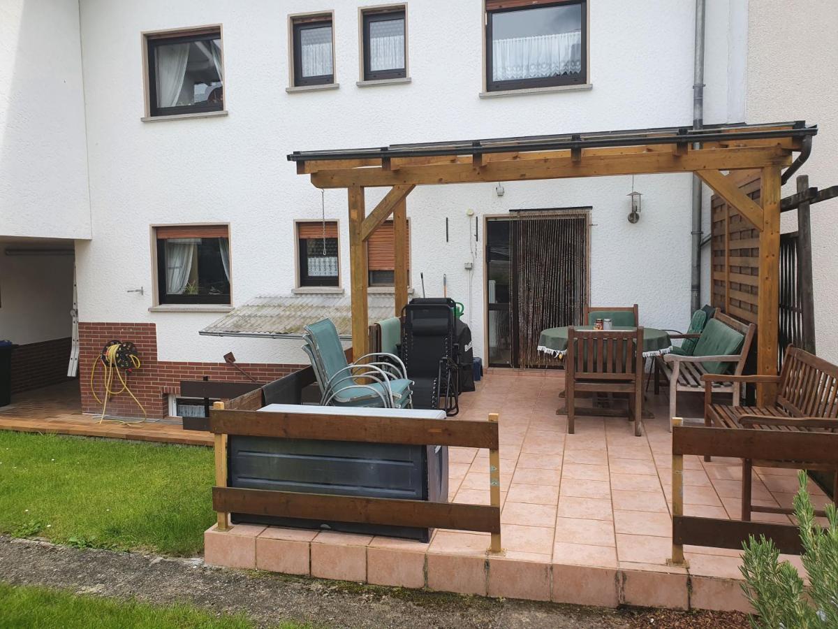 Ferienwohnung Woelbert Altendiez Екстер'єр фото