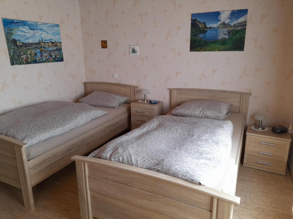 Ferienwohnung Woelbert Altendiez Екстер'єр фото